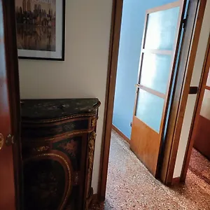 Apartment Sun Studio, Bologna